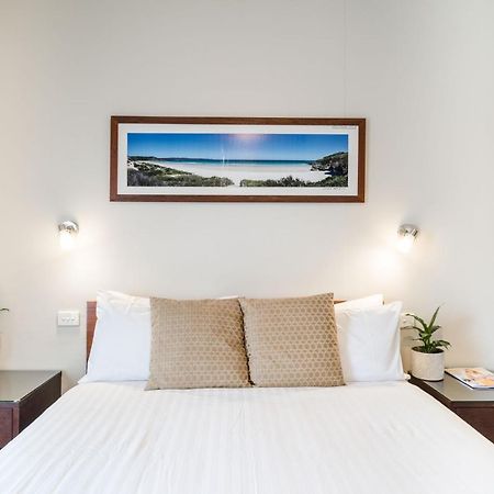 Huskisson Hotel Экстерьер фото
